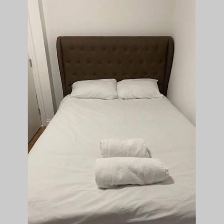 3 Bed Contemporary Crewe Apartment Luaran gambar
